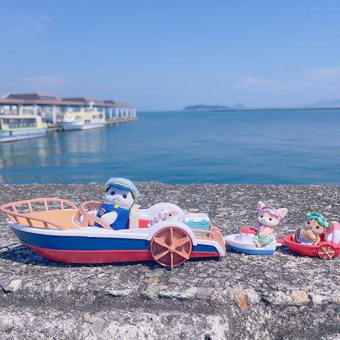  Thuyền hải cẩu V-08 Sylvanian Families Captain Seal's Exciting Boat Set 