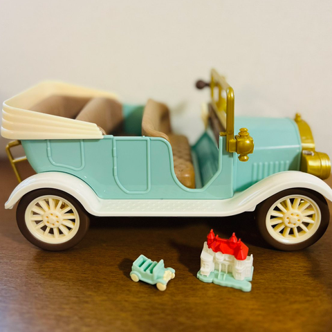  Xe ô tô V-07 Sylvanian Families Classic Family Car 