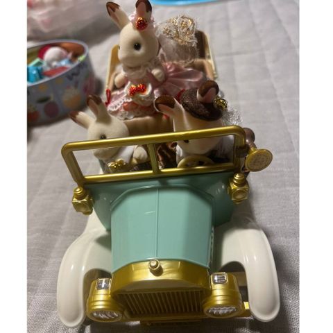  Xe ô tô V-07 Sylvanian Families Classic Family Car 