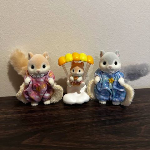  Gia đình sóc bay FS-64 Sylvanian Families Flying Squirrel Family 