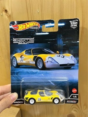  HCJ91 23win04 Car Culture Exotic Envy Alfa Romeo 33 Stradare 1/64 