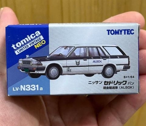  Tomytec LV-N331a Nissan Cedric Van Cash Transport Vehicle (ALSOK) 