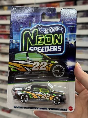  Mô hình xe JKY03 Hot Wheels Neon Speeders '22 FORD MAVERICK CUSTOM 