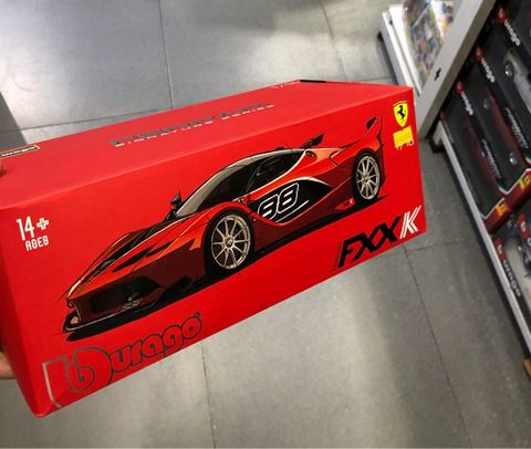  18-16907- 1:18 FERRARI SIGNATURE - FERRARI FXX K 