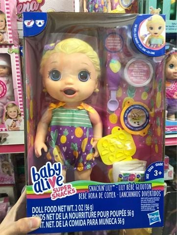  E5841 - Bé Lily tập ăn dặm 