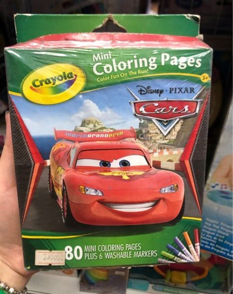 Hộp bút giấy tô màu hình xe hơi