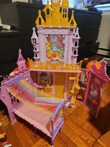  Lâu đài công chúa Disney Princess Celebration Castle 