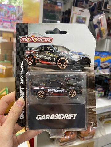  212051030PMI Đồ Chơi Xe Mô Hình MAJORETTE Garasi Drift 