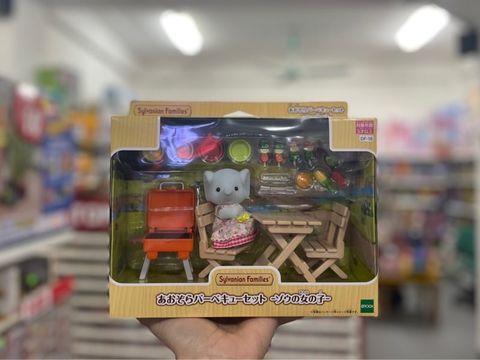  DF-16 23win11 Elephant Girl: Blue Sky Barbecue Set, Doll and Furniture Set 