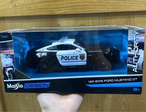  32514 Mô hình xe Maisto 1:24 2015 Ford Mustang GT 