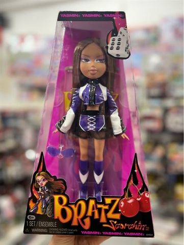  Búp bê Bratz Scorchin' Yasmin Fashion Doll 