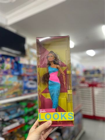  Barbie Signature Look Brunette HJW82 