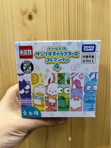  TOMICA DREAM SANRIO CHARACTERS COLLECTION 4’25 (RANDOM) 