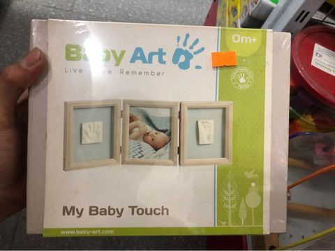  34120173 - Khung anh 2 khung ghi dau chan tay be Baby Art ( Stormy ) 