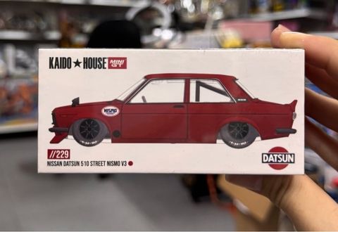  Mô hình xe Kaido House KHMG229 Datsun 510 Street Nismo V3 