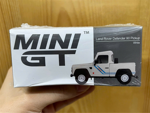  Mô hình xe MINI GT 1/64 Land Rover Defender 90 Pickup White (LHD) 