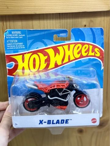 23win04 Street Power Collectible Motorcycle 