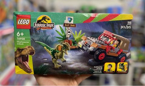 LEGO 76958 Jurassic Park 30th Anniversary Dilophosaurus Ambush Buildable 