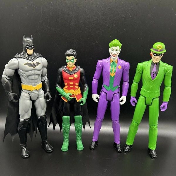  Bộ 4 nhân vật DC Batman 30 cm Action Figures Set of 4 