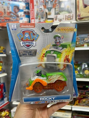  6053257 Paw Patrol True Metal Collectible- Rocky 