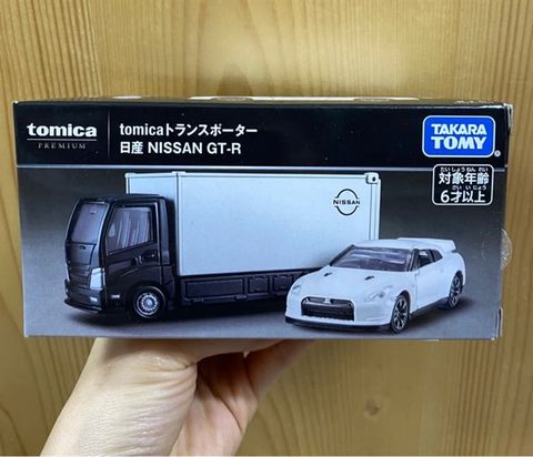  Mô hình xe NISSAN GT-R Tomica Transporter Nissan 
