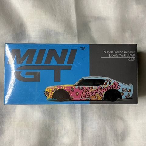  Xe Mini GT MGT00698 Nissan Skyline Kenmeri Liberty Walk LBWK KUMA 