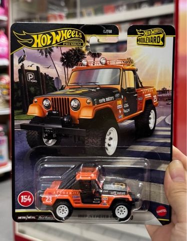  Mô hình xe JHW29 Hot wheels BOULEVARD 1967 JEEPSTER COMMANDO 