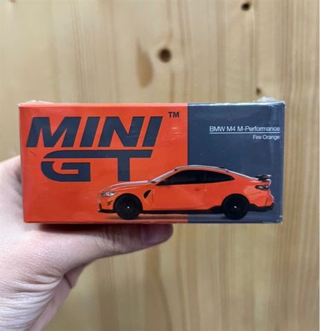  MINI GT 1/64 BMW M4 M Performance (G82) Fire Orange 