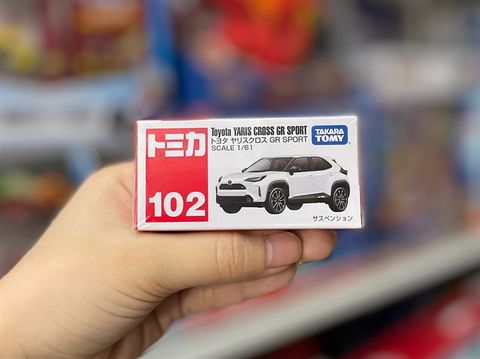  TOMICA 102 TOYOTA YARIS CROSS GR SPORT(BOX) 