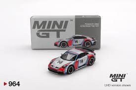  Mini GT Box Version MGT00964 Porsche 911 Dakar Ice Grey Metallic 