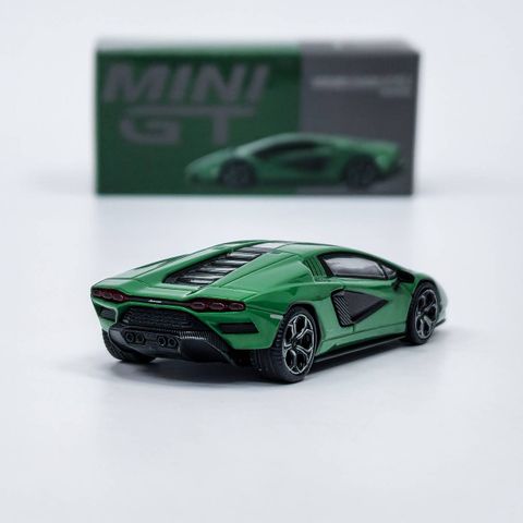  Xe Mini GT MGT00976 Lamborghini Countach LPI 800-4 Verde Medio 
