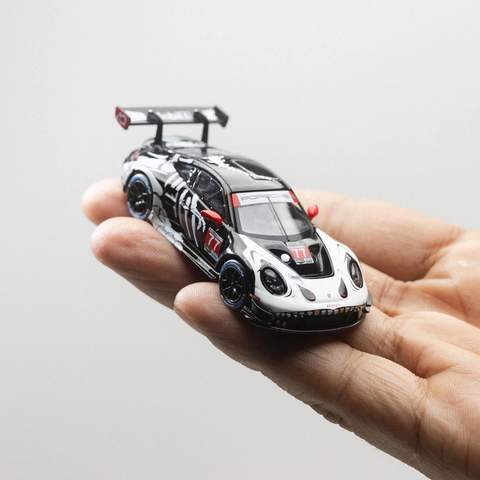  Xe MINI GT Box Version 1:64 MGT01143 Porsche 911 GT3 R #77 AO Racing 2025 IMSA Petit Le Mans 