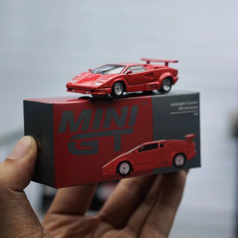  Xe Mini GT Box Version MGT01192 Lamborghini Countach 25th Anniversary Red 