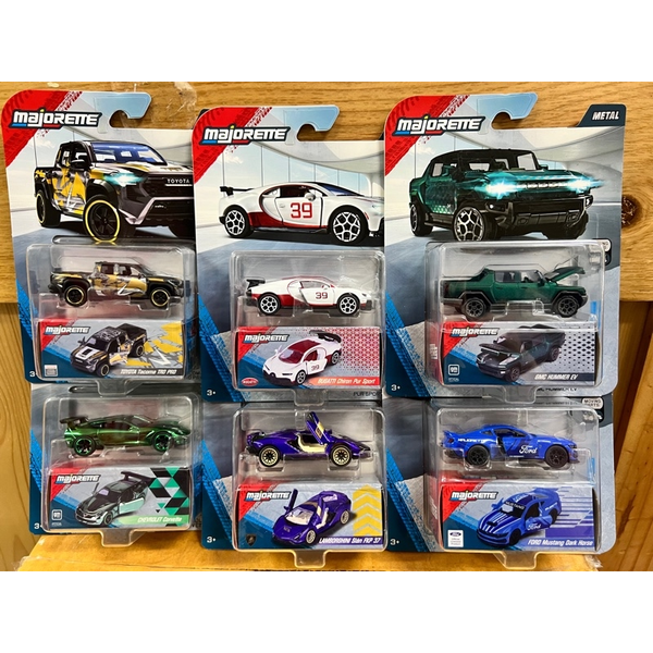 MAJORETTE Showroom Deluxe Cars