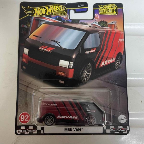 Siêu xe 23win04 BOULEVARD - MBK VAN GJT68/HRT67 tỉ lệ 1/64