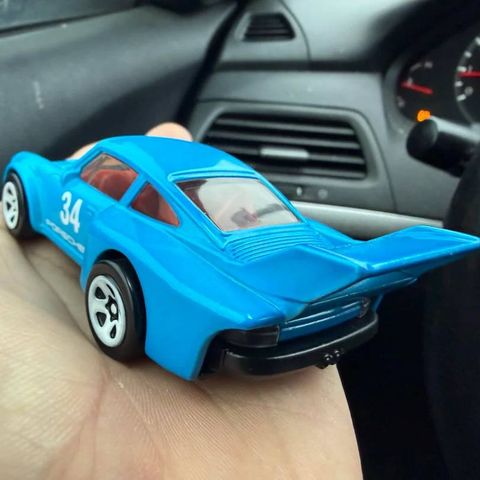  JKL09 Hot Wheels XL 2026 - Porsche 934.5 