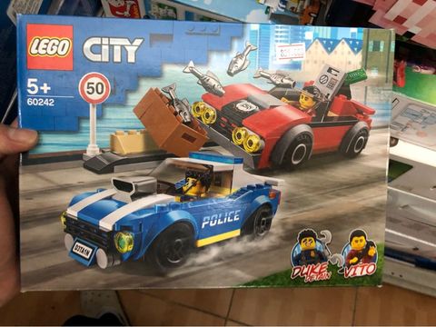  Lego 60242 - Truy Đuổi Trên Cao Tốc 