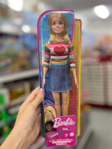  HGT13 Mattel Barbie Malibu Heart Border Doll 