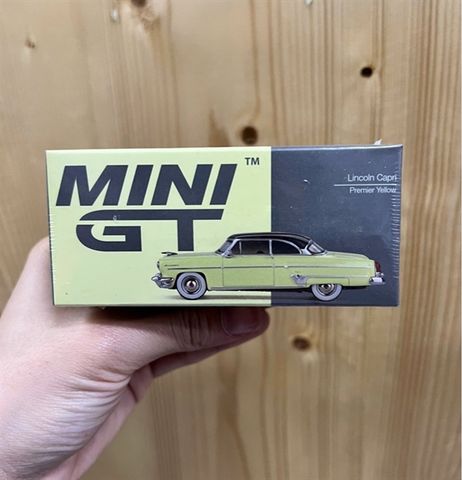  MINI GT 1/64 Lincoln Capri 1954 Premier Yellow Left Handle 