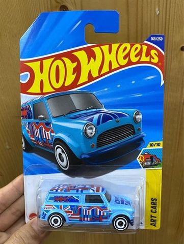  Mô hình xe JFN31 Hot Wheels '67 Austin Mini Van Blue 