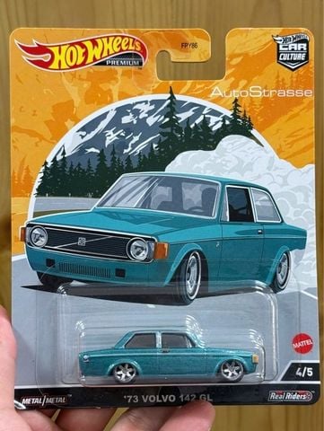  Mô hình xe HCJ87 Hot Wheels Car Culture Out Strass - '72 Volvo 142 GL Green 