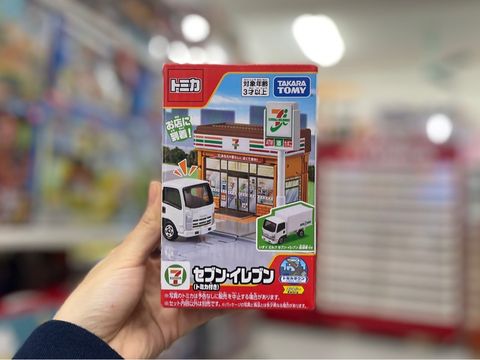  Tomica Town Seven Eleven (with Tomica) 