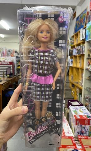  DYY88 - Barbie Fashionistas #58 Peplum Power Doll 