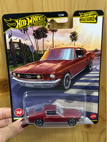  JHW40 Hot Wheels BOULEVARD - CUSTOM 67 MUSTANG 