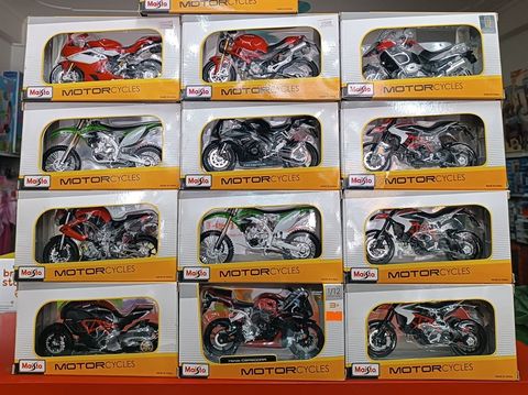  1:12 Motorcycles Assorted 