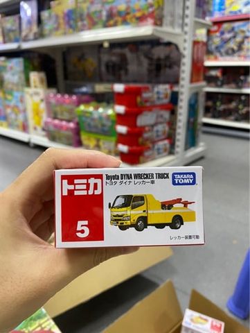  Tomica 05 Toyota Dyna Tow Truck 