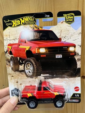  Mô hình xe JBK73 Hot Wheels Car Culture Off-Road 1987 Toyota Pickup Truck 