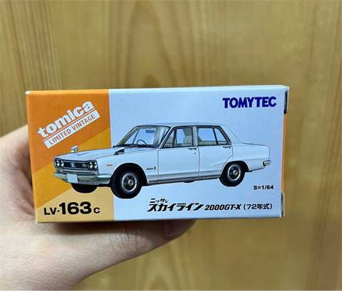  Mô hình xe Tomytec Tomica Limited Vintage LV-163c Nissan Skyline 2000 GT-X White 1972 