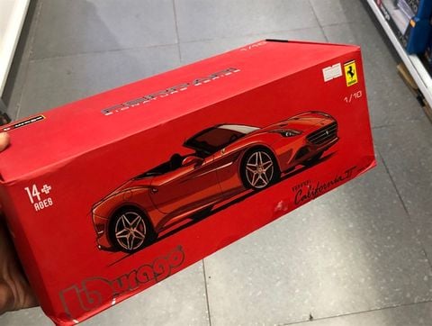  Do choi sieu xe Ferrari 1:18 #18-16904 