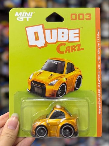  Xe Mini GT CARD Version Qube Carz QZ00301-BL Nissan GT-R R35 LB WORKS Type 1, Rear Wing ver 2 LB Gold 